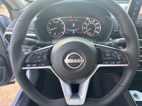 New 2025 Nissan Altima 2.5 SR w/ SR Premium Package image 23