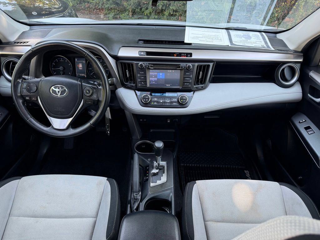 Used 2018 Toyota RAV4 XLE w/ All Weather Liner Package FWD image 9