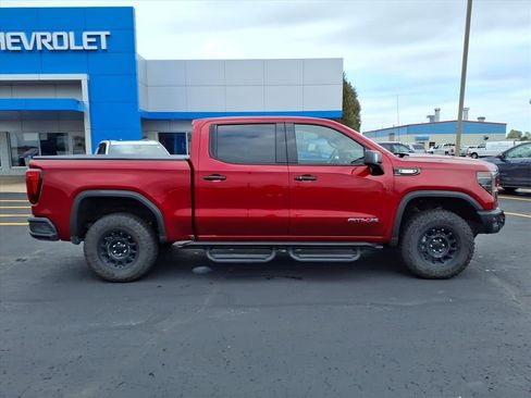 Used 2025 GMC Sierra 1500 AT4X w/ AT4X AEV Edition image 2