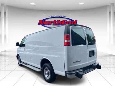 Used 2023 Chevrolet Express 2500 w/ Driver Convenience Package image 5