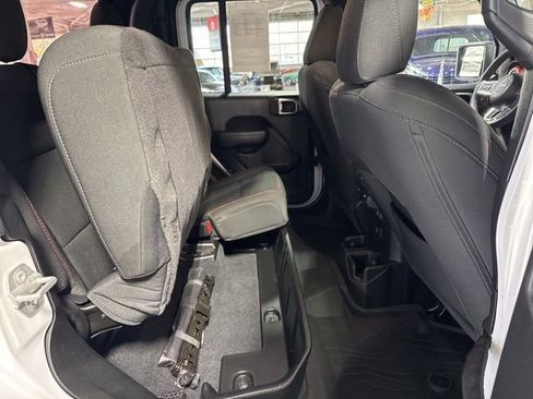 Certified 2023 Jeep Gladiator Rubicon w/ LED Lighting Group image 36