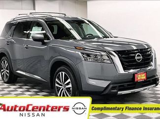New 2025 Nissan Pathfinder Platinum w/ Cargo Package AWD/4WD video 1