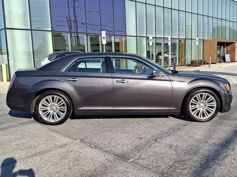Used 2013 Chrysler 300 C w/ Light Group RWD image 12