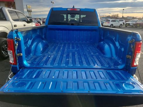 Used 2022 RAM 1500 Big Horn AWD/4WD image 32
