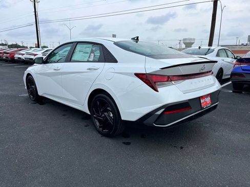 New 2026 Hyundai Elantra Sport FWD image 4