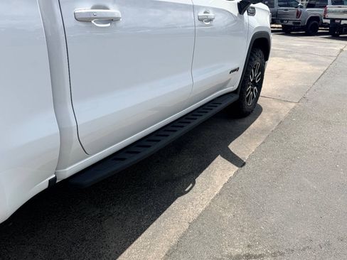 Used 2021 GMC Sierra 1500 AT4 w/ AT4 Premium Package AWD/4WD image 15