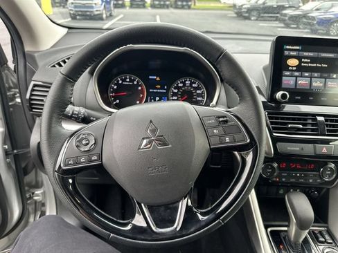Used 2025 Mitsubishi Eclipse Cross AWD image 13