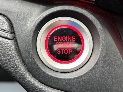 Used 2025 Honda Odyssey Sport-L image 16