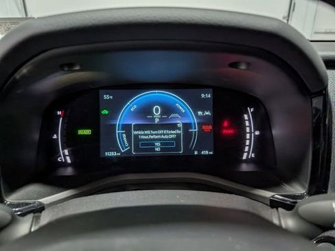 Used 2025 Toyota Camry LE image 15