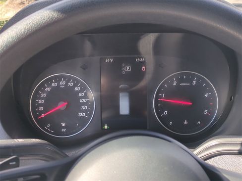 Used 2024 Mercedes-Benz Sprinter 2500 image 29