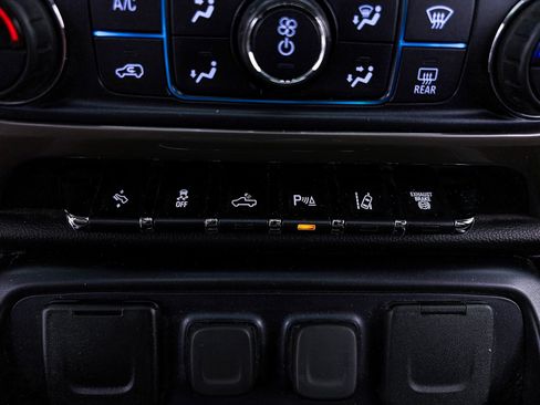 Used 2019 Chevrolet Silverado 2500 High Country w/ Duramax Plus Package image 24