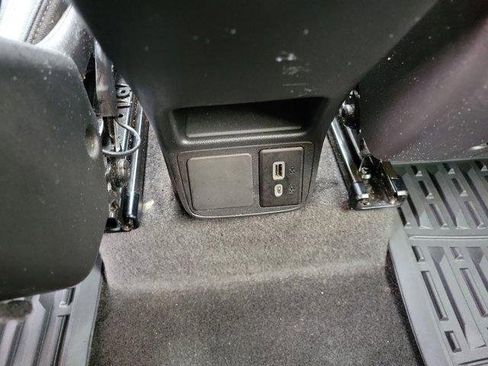 Used 2021 Buick Encore GX Preferred w/ Cold Weather Comfort Package image 10