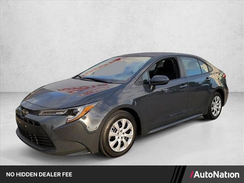 Used 2025 Toyota Corolla LE FWD image 1