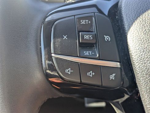 Used 2022 Ford Escape SEL image 28