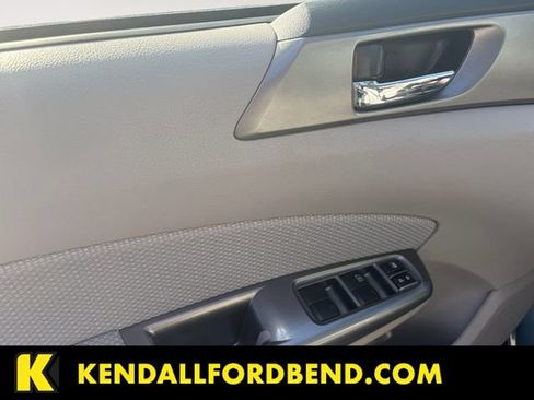 Used 2012 Subaru Forester 2.5X Premium w/ All-Weather Pkg AWD/4WD image 10