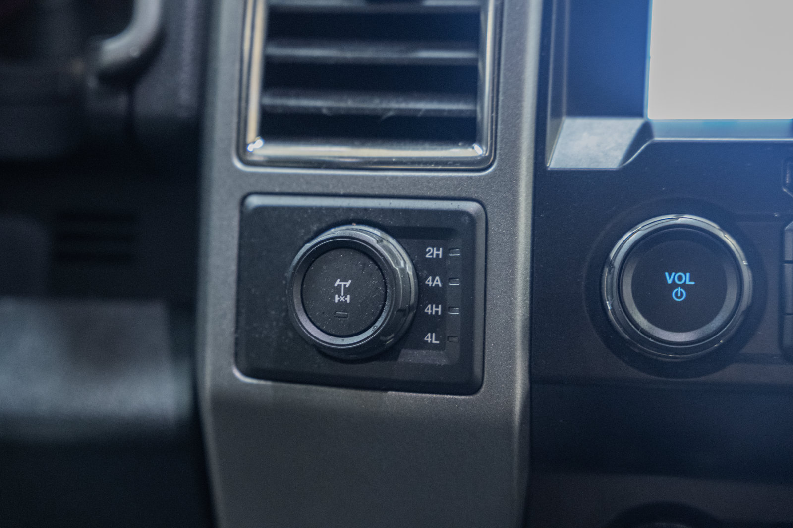 Used 2020 Ford F150 Raptor AWD/4WD image 31
