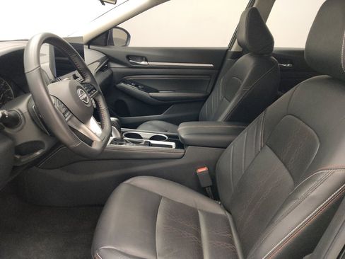 Used 2023 Nissan Altima 2.5 SR w/ SR Premium Package FWD image 17
