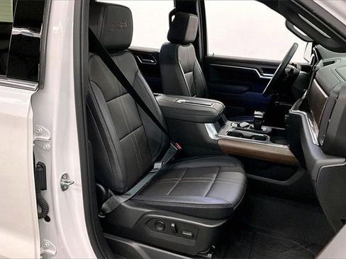 Used 2022 Chevrolet Silverado 1500 High Country w/ High Country Premium Package image 7