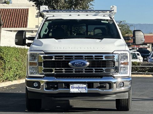 New 2026 Ford F350 XL w/ XL Chrome Package image 9