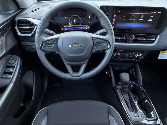 New 2026 Chevrolet TrailBlazer LT w/ Midnight Edition FWD image 10
