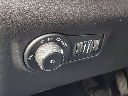 New 2026 Jeep Compass Trailhawk AWD/4WD image 9