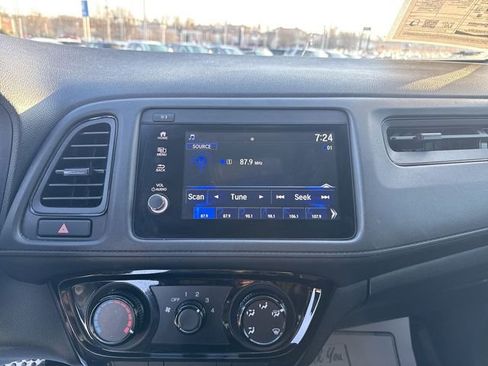 Used 2019 Honda HR-V Sport image 17