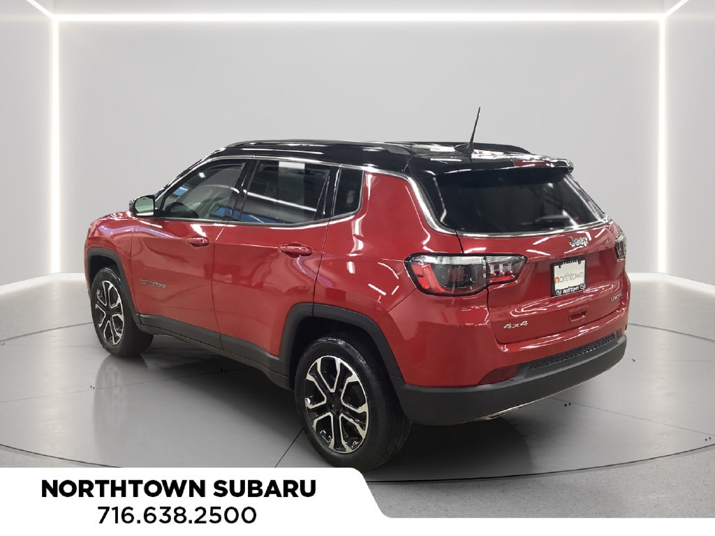 Used 2023 Jeep Compass Limited AWD/4WD image 3