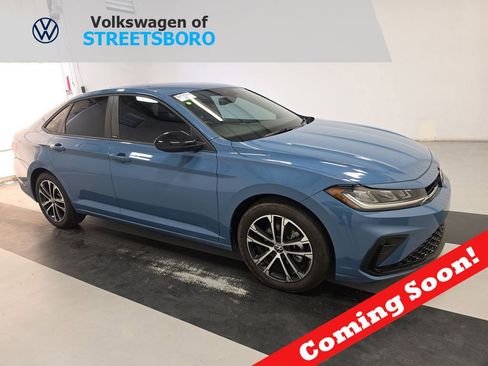 Used 2025 Volkswagen Jetta Sport FWD image 1