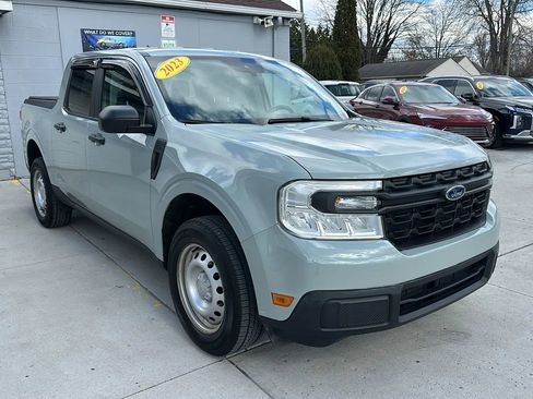 Used 2023 Ford Maverick XL image 3