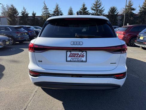 Used 2025 Audi Q6 e-tron Premium Plus w/ Premium Plus image 5