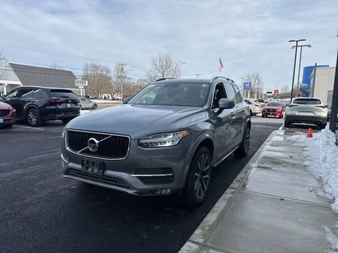 Used 2018 Volvo XC90 T5 Momentum w/ Convenience Package image 6