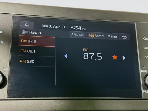 Used 2025 Kia Sportage LX image 21