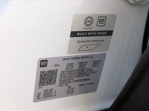 Used 2023 GMC Acadia AT4 w/ Technology Package image 25