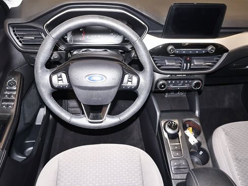 Certified 2021 Ford Escape SE w/ SE Sport Appearance Package image 20