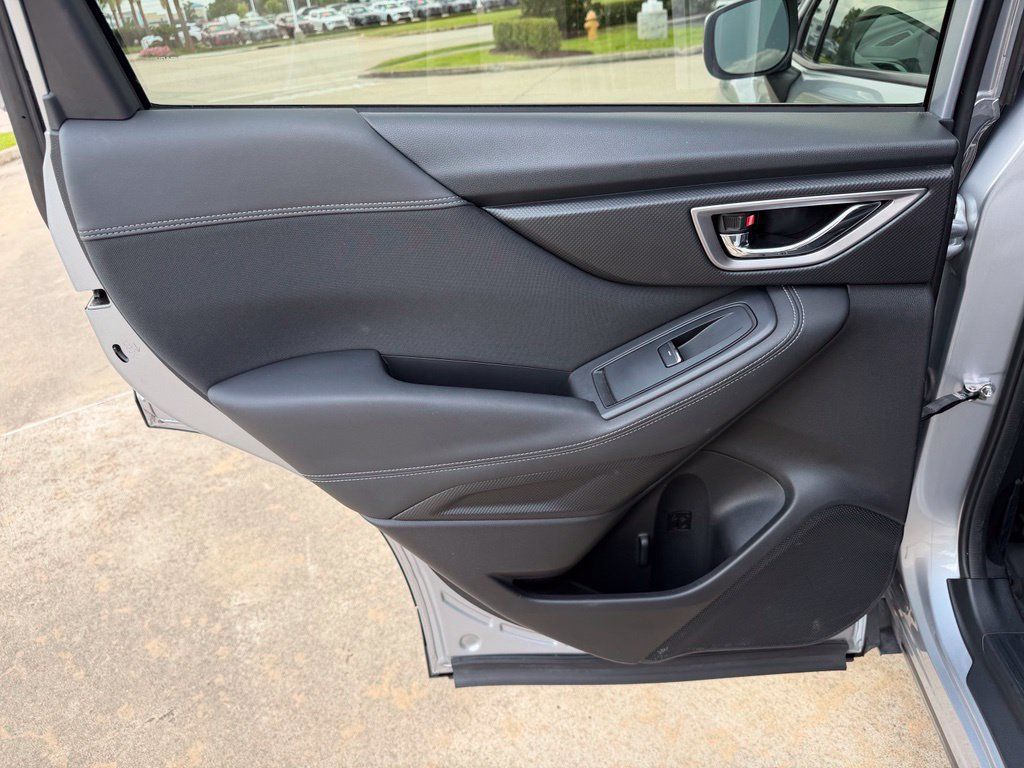 Used 2019 Subaru Forester Premium w/ All-Weather Package AWD/4WD image 14