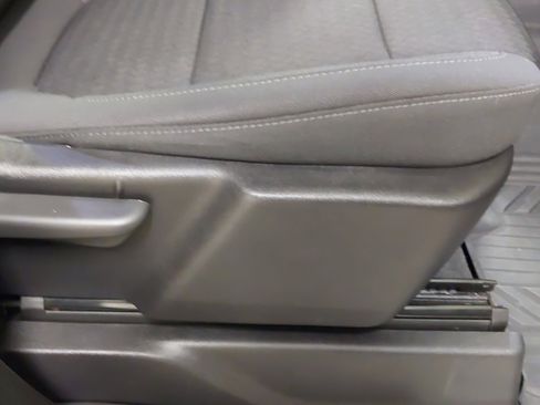 Certified 2022 Chevrolet Silverado 1500 LT image 28