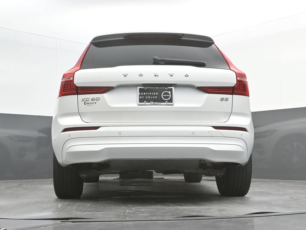 Certified 2022 Volvo XC60 B5 Momentum w/ Advanced Package FWD image 33