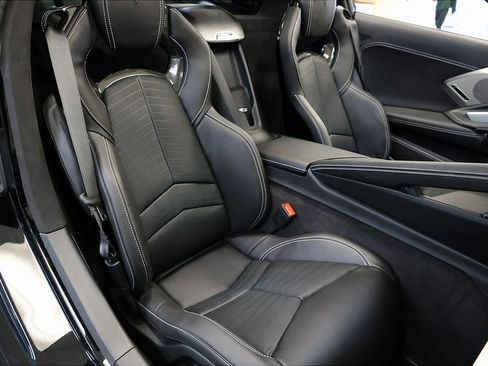 New 2026 Chevrolet Corvette Stingray Premium Cpe w/ Z51 Performance Package image 29