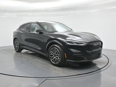 Certified 2025 Ford Mustang Mach-E Premium RWD image 59