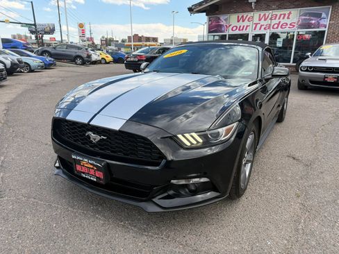 Used 2016 Ford Mustang Convertible w/ Equipment Group 051A RWD image 4
