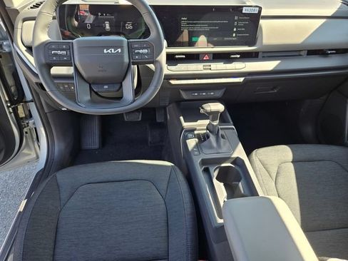 New 2027 Kia Seltos LX FWD image 20