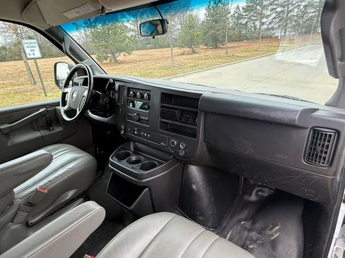 Used 2020 Chevrolet Express 2500 Extended w/ Communications Package RWD image 8