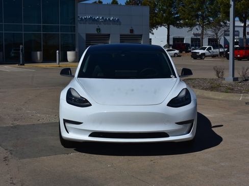 Used 2020 Tesla Model 3 image 2