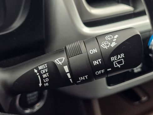 Used 2017 Toyota Highlander XLE AWD/4WD image 44