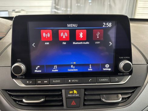 Used 2023 Nissan Altima 2.5 SR image 9