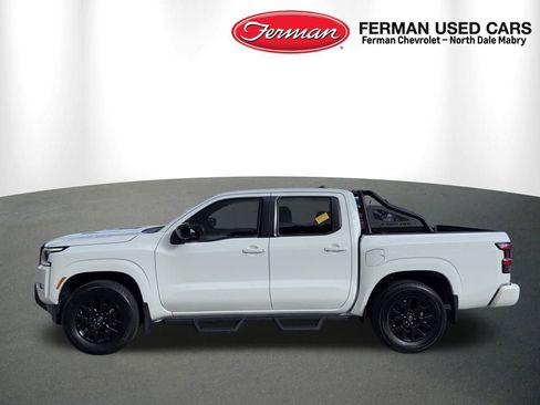 Used 2023 Nissan Frontier SV w/ Midnight Edition Package image 6