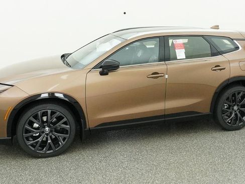 New 2026 Toyota Crown Signia AWD/4WD image 5