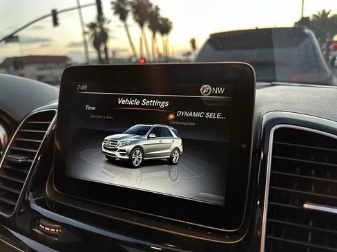 Used 2017 Mercedes-Benz GLE 350 4MATIC image 22
