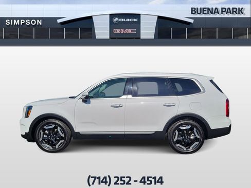 Used 2023 Kia Telluride S w/ S Sunroof Package image 5