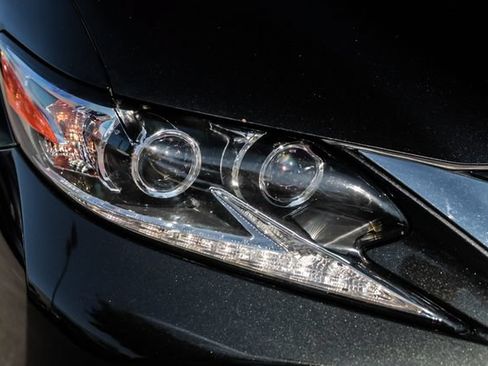 Used 2018 Lexus ES 350 w/ Luxury Package w/Wood Trim FWD image 10